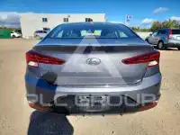 2020 Hyundai Elantra photo
