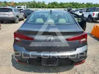 2020 Hyundai Elantra photo
