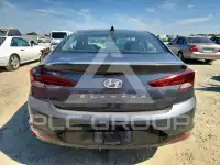 2020 Hyundai Elantra фото