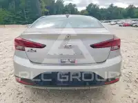 2020 Hyundai Elantra photo