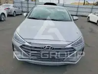 2020 Hyundai Elantra photo