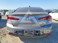 2020 Hyundai Elantra фото