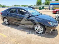 2020 Hyundai Elantra photo