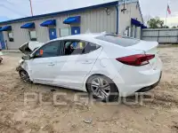 2020 Hyundai Elantra photo