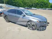 2020 Volkswagen Passat photo