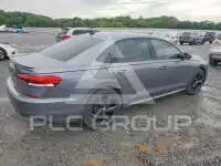 2020 Volkswagen Passat photo