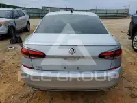 2020 Volkswagen Passat photo