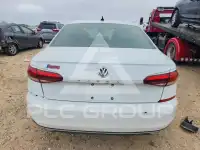 2020 Volkswagen Passat фото