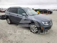 2020 Volkswagen Tiguan photo
