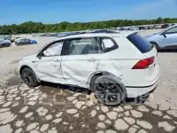 2020 Volkswagen Tiguan photo