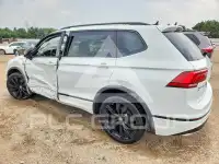 2020 Volkswagen Tiguan photo