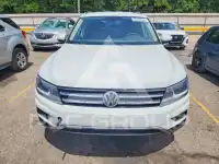 2020 Volkswagen Tiguan photo