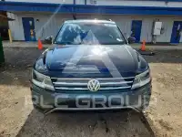 2020 Volkswagen Tiguan photo