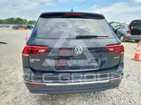 2020 Volkswagen Tiguan photo