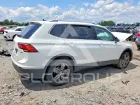 2020 Volkswagen Tiguan photo