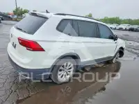 2020 Volkswagen Tiguan photo