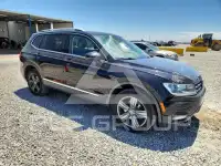 2020 Volkswagen Tiguan photo