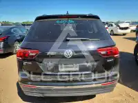 2020 Volkswagen Tiguan photo
