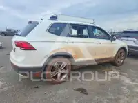 2020 Volkswagen Tiguan фото