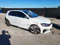 2020 Volkswagen GTI photo