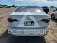 2020 Volkswagen Jetta фото