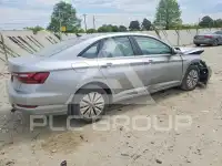 2020 Volkswagen Jetta photo