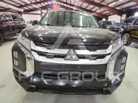 2021 Mitsubishi OUTLANDER photo