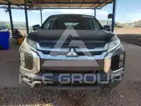 2021 Mitsubishi OUTLANDER фото