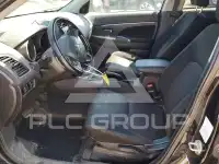 2021 Mitsubishi OUTLANDER photo