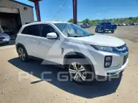 2021 Mitsubishi OUTLANDER фото