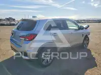 2021 Mitsubishi OUTLANDER photo