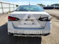 2021 Nissan VERSA фото