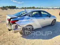 2021 Nissan VERSA фото