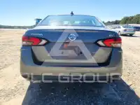 2021 Nissan VERSA фото