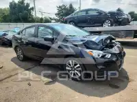 2021 Nissan VERSA photo