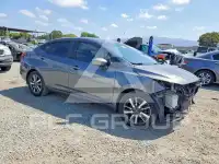 2021 Nissan VERSA фото