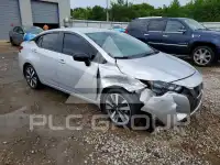 2021 Nissan VERSA фото