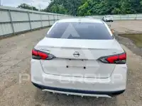 2021 Nissan VERSA фото