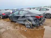 2021 Nissan VERSA фото