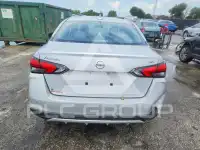 2021 Nissan VERSA фото