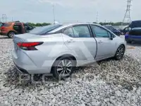 2021 Nissan VERSA фото