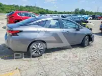 2021 Nissan VERSA фото