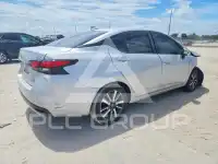 2021 Nissan VERSA фото