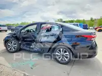 2021 Nissan VERSA фото