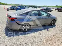 2021 Nissan VERSA фото