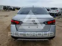 2021 Nissan VERSA фото