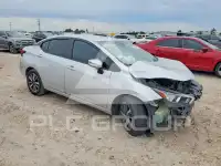 2021 Nissan VERSA фото