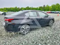 2021 Nissan VERSA photo