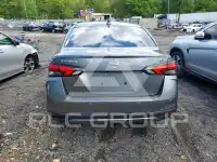 2021 Nissan VERSA фото