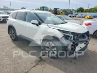 2021 Nissan ROGUE photo